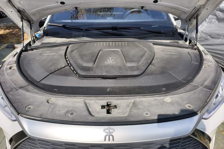 Used BYD Song PLUS New Energy 2021 DM-i 100KM Four-Wheel Drive Flagship PLUS Engine Bay