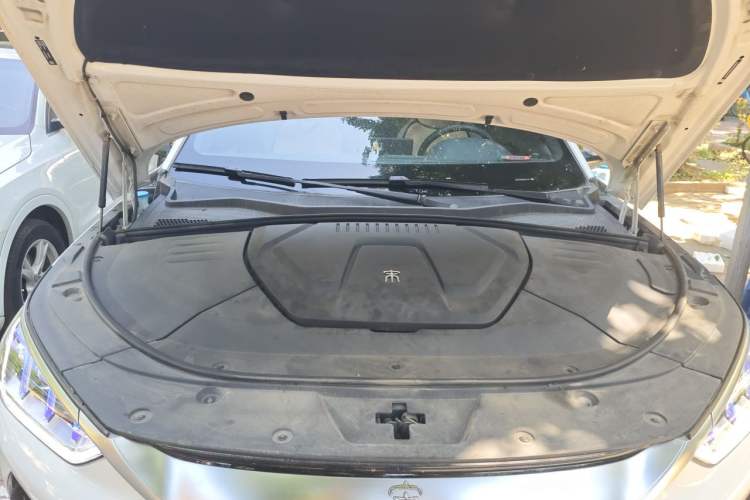 Used BYD Song PLUS New Energy 2021 EV Flagship Model Engine Bay