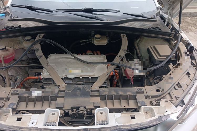 Used BYD Song PLUS New Energy 2021 EV Flagship Model Engine Bay