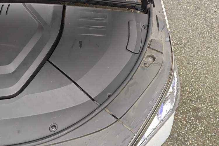 Used BYD Song PLUS New Energy 2021 DM-i 110KM Flagship Model Engine Bay Left
