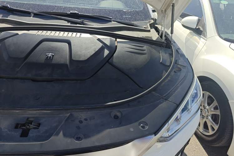 Used BYD Song PLUS New Energy 2021 EV Deluxe Model Engine Bay Left