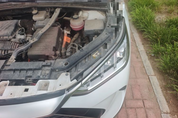 Used BYD Song PLUS New Energy 2021 DM-i 110KM Flagship Model Engine Bay Left