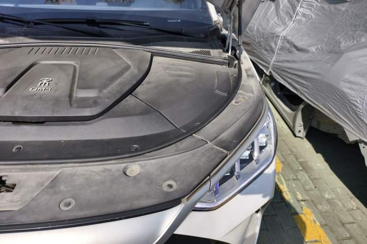 Used BYD Song PLUS New Energy 2021 DM-i 100KM Four-Wheel Drive Flagship PLUS Engine Bay Left