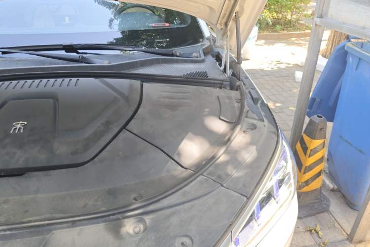 Used BYD Song PLUS New Energy 2021 EV Flagship Model Engine Bay Left