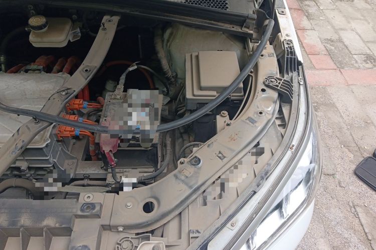 Used BYD Song PLUS New Energy 2021 EV Flagship Model Engine Bay Left