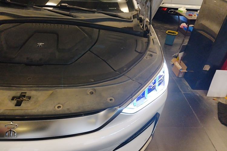 Used BYD Song PLUS New Energy 2021 EV Flagship Model Engine Bay Left