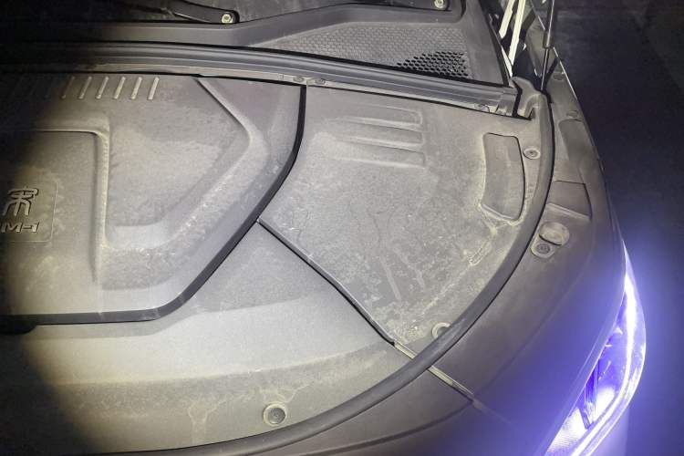 Used BYD Song PLUS New Energy 2021 DM-i 110KM Flagship Model Engine Bay Left