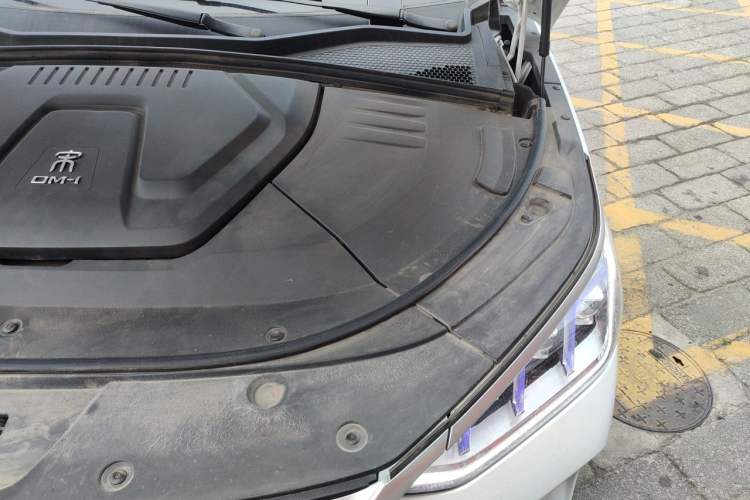 Used BYD Song PLUS New Energy 2021 DM-i 110KM Flagship Model Engine Bay Left