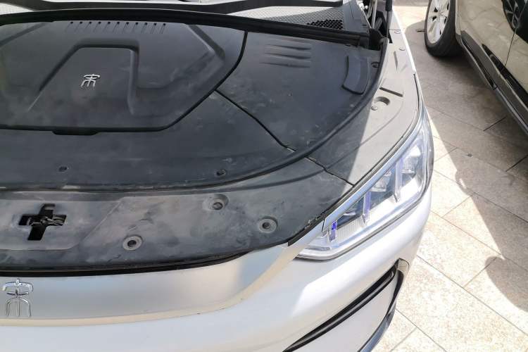 Used BYD Song PLUS New Energy 2021 EV Flagship Model Engine Bay Left