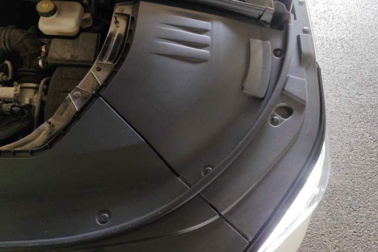 Used BYD Song PLUS New Energy 2021 DM-i 110KM Flagship PLUS Engine Bay Left