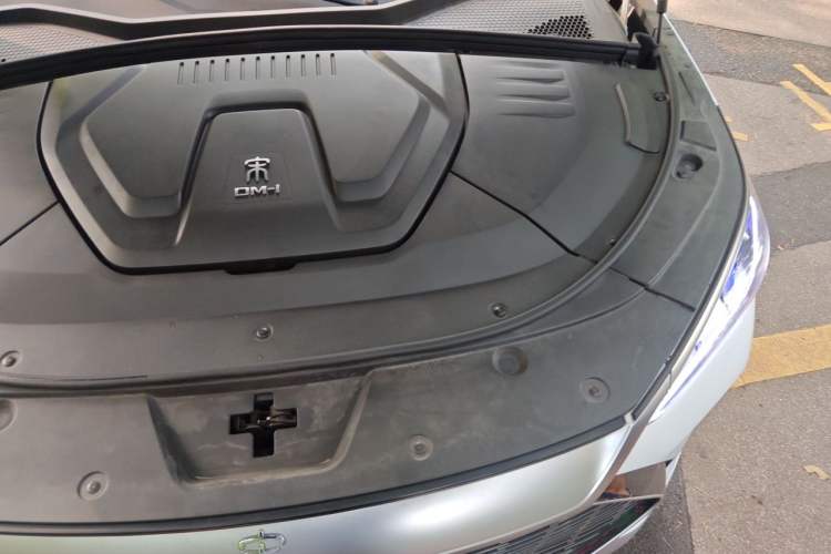 Used BYD Song PLUS New Energy 2021 DM-i 110KM Flagship PLUS Engine Bay Left