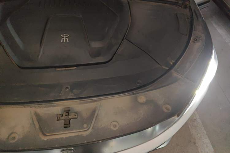 Used BYD Song PLUS New Energy 2021 EV Deluxe Model Engine Bay Left