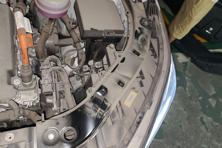 Used BYD Song PLUS New Energy 2021 DM-i 110KM Flagship Model Engine Bay Left