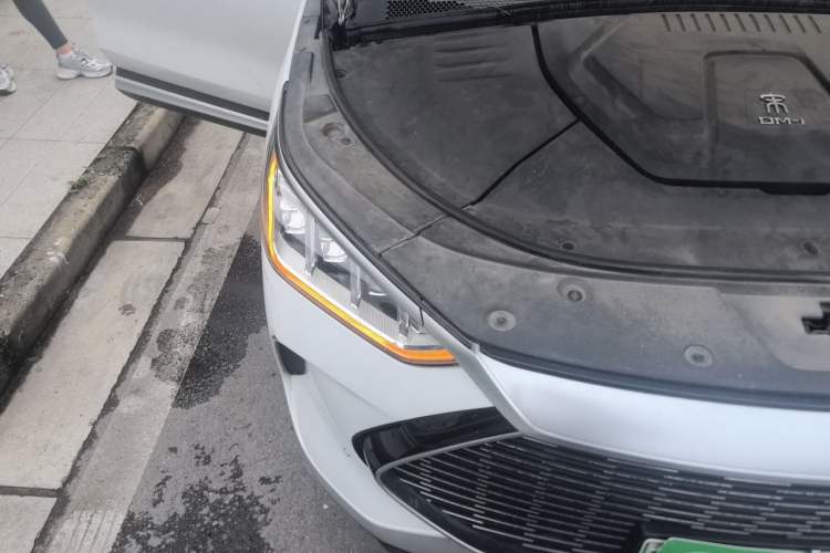 Used BYD Song PLUS New Energy 2021 DM-i 110KM Flagship Model Engine Bay Right