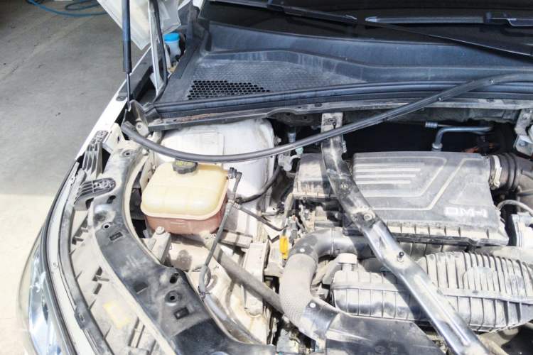 Used BYD Song PLUS New Energy 2021 DM-i 51KM Prestige Model Engine Bay Right