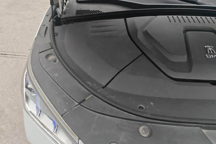 Used BYD Song PLUS New Energy 2021 DM-i 110KM Flagship PLUS 5G Edition Engine Bay Right