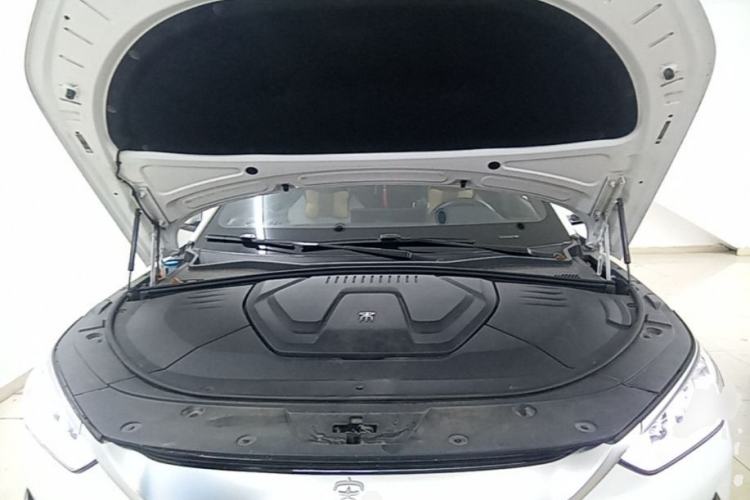 Used BYD Song PLUS New Energy 2021 EV Flagship Model Engine Bay