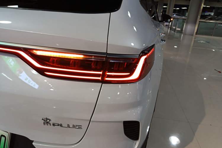 Used BYD Song PLUS New Energy 2021 DM-i 110KM Flagship PLUS Exterior 2