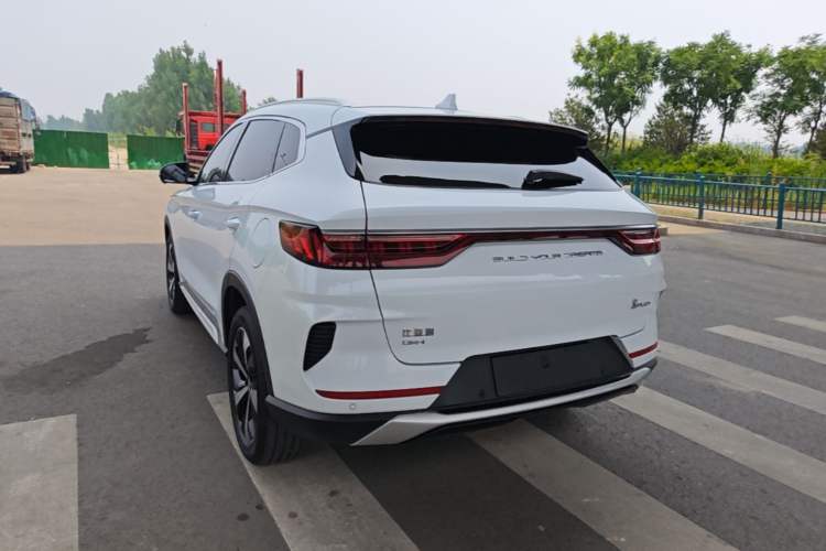 Used BYD Song PLUS New Energy 2021 DM-i 110KM Flagship Model Exterior 2