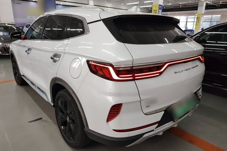 Used BYD Song PLUS New Energy 2021 EV Flagship Model Exterior 2