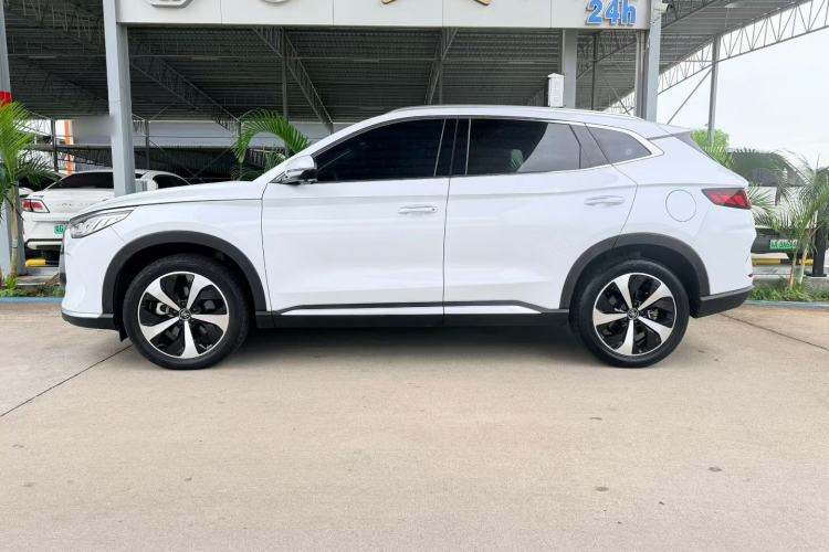 Used BYD Song PLUS New Energy 2021 DM-i 110KM Flagship Model Exterior 3