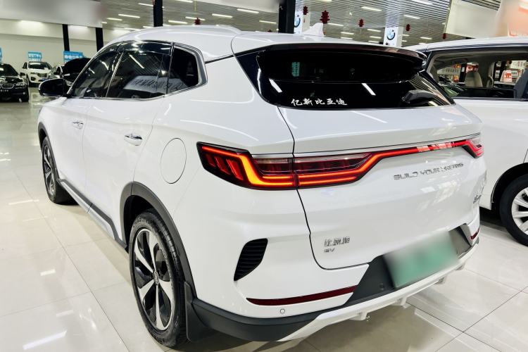 Used BYD Song PLUS New Energy 2021 EV Flagship Model Exterior 3