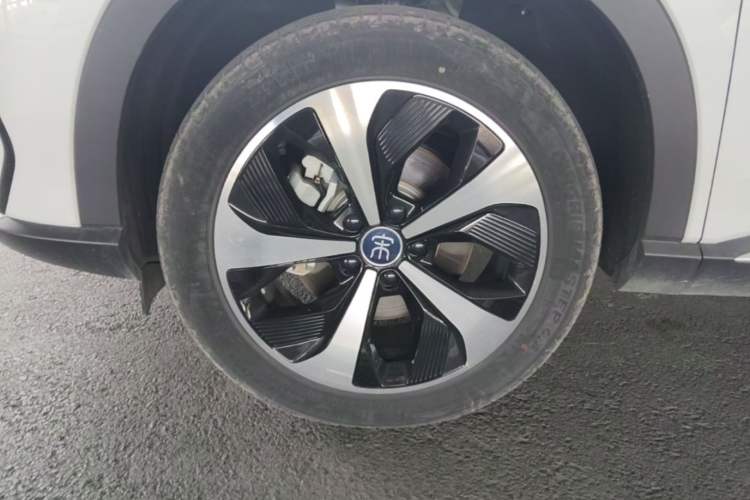 Used BYD Song PLUS New Energy 2021 EV Deluxe Model Exterior 4