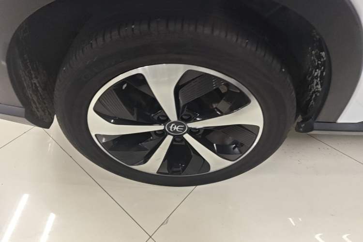 Used BYD Song PLUS New Energy 2021 EV Flagship Model Exterior 5