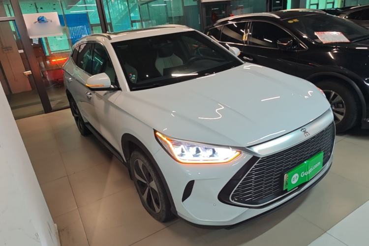Used BYD Song PLUS New Energy 2021 DM-i 110KM Flagship PLUS Front Right 45 Deg
