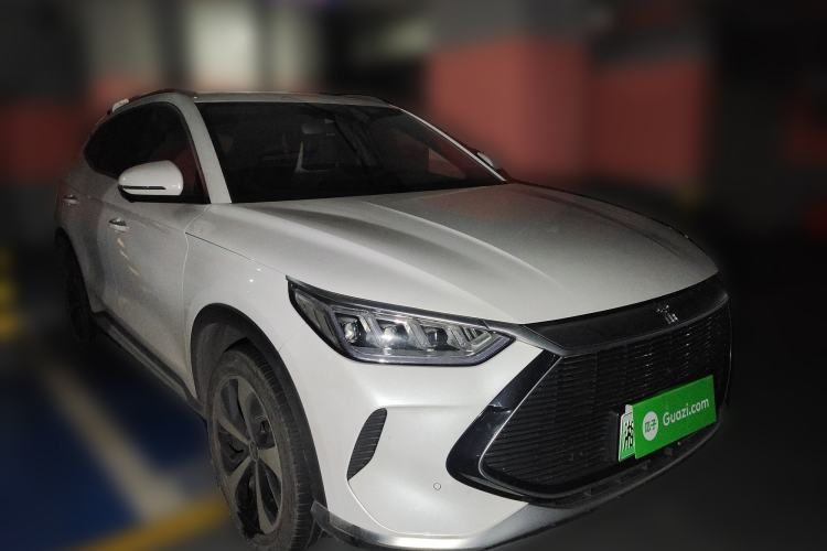 Used BYD Song PLUS New Energy 2021 DM-i 51KM Prestige Model Front Right 45 Deg