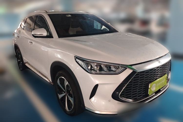 Used BYD Song PLUS New Energy 2021 DM-i 51KM Prestige Model Front Right 45 Deg