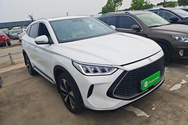 Used BYD Song PLUS New Energy 2021 DM-i 110KM Flagship PLUS Front Right 45 Deg