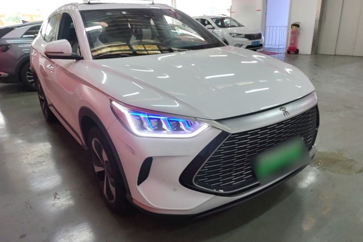 Used BYD Song PLUS New Energy 2021 DM-i 51KM Prestige Model Front Right 45 Deg