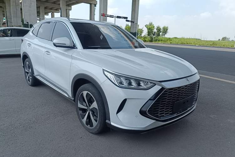 Used BYD Song PLUS New Energy 2021 DM-i 110KM Flagship Model Front Right 45 Deg