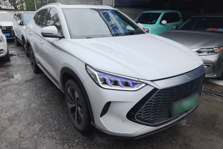 Used BYD Song PLUS New Energy 2021 DM-i 51KM Prestige Model Front Right 45 Deg