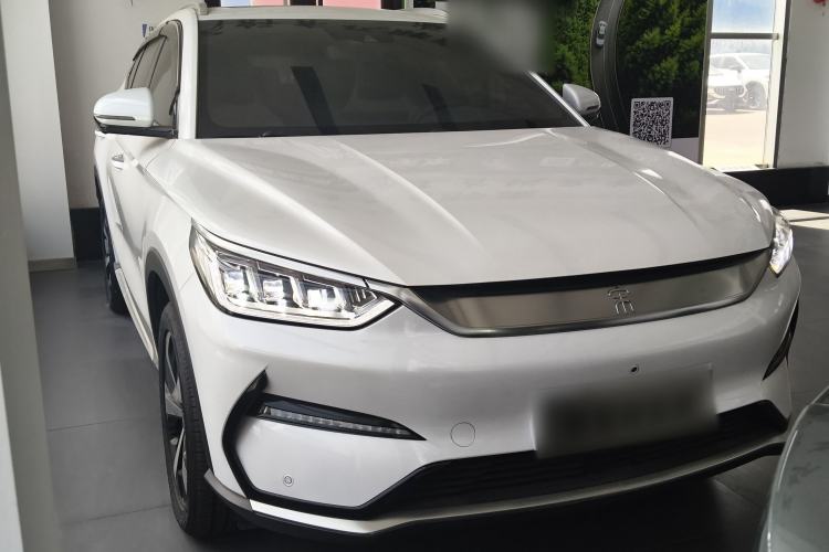 Used BYD Song PLUS New Energy 2021 EV Deluxe Model Front Right 45 Deg