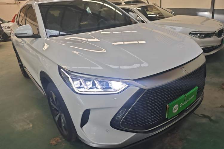 Used BYD Song PLUS New Energy 2021 DM-i 110KM Flagship PLUS Front Right 45 Deg
