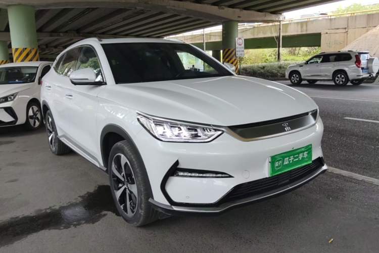 Used BYD Song PLUS New Energy 2021 EV Deluxe Model Front Right 45 Deg