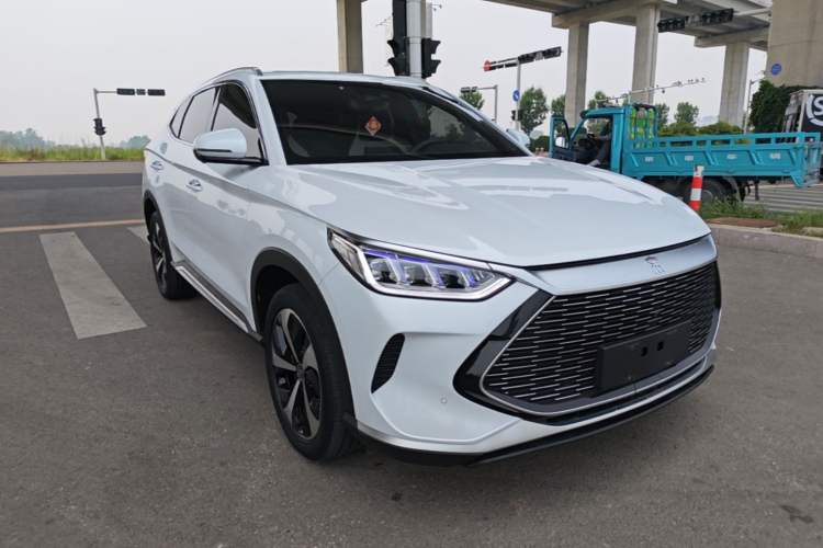Used BYD Song PLUS New Energy 2021 DM-i 110KM Flagship Model Front Right 45 Deg