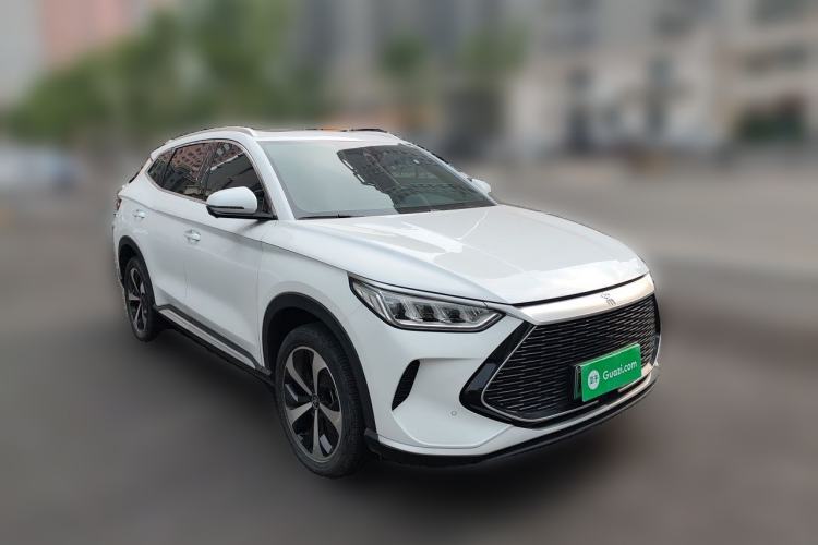Used BYD Song PLUS New Energy 2021 DM-i 51KM Prestige Model Front Right 45 Deg