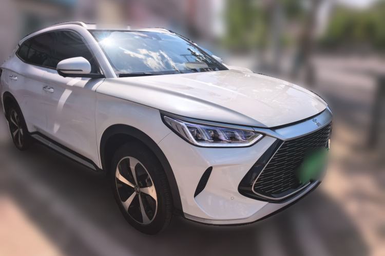 Used BYD Song PLUS New Energy 2021 DM-i 110KM Flagship PLUS Front Right 45 Deg