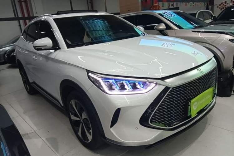 Used BYD Song PLUS New Energy 2021 DM-i 110KM Flagship PLUS Front Right 45 Deg