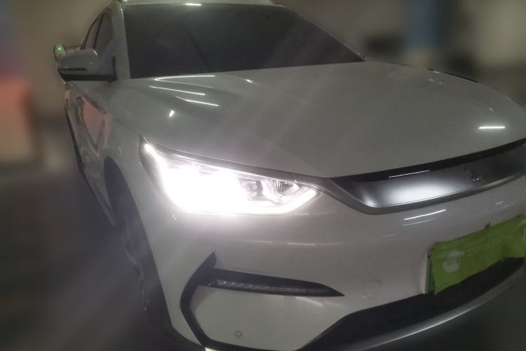 Used BYD Song PLUS New Energy 2021 EV Flagship Model Front Right 45 Deg