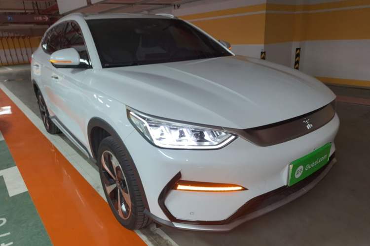 Used BYD Song PLUS New Energy 2021 EV Deluxe Model Front Right 45 Deg