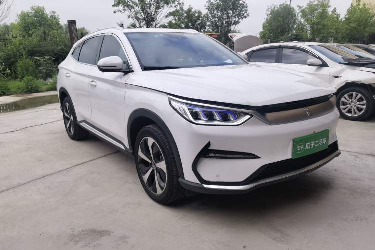 Used BYD Song PLUS New Energy 2021 EV Deluxe Model Front Right 45 Deg