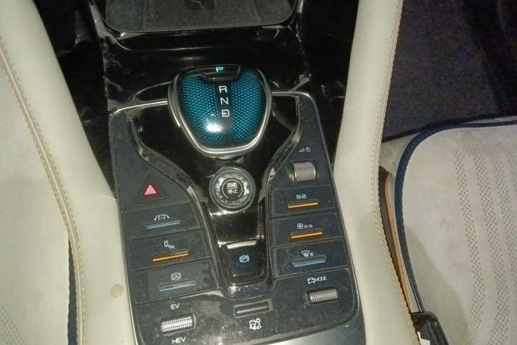 Used BYD Song PLUS New Energy 2021 DM-i 110KM Flagship PLUS Gear Lever