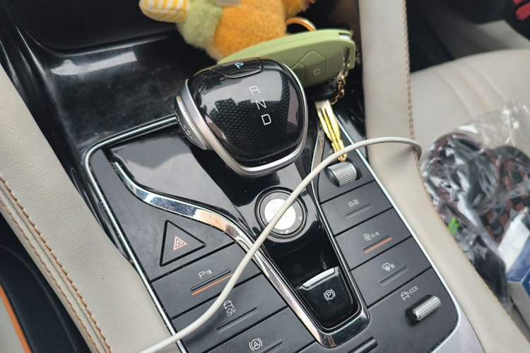 Used BYD Song PLUS New Energy 2021 DM-i 110KM Flagship Model Gear Lever