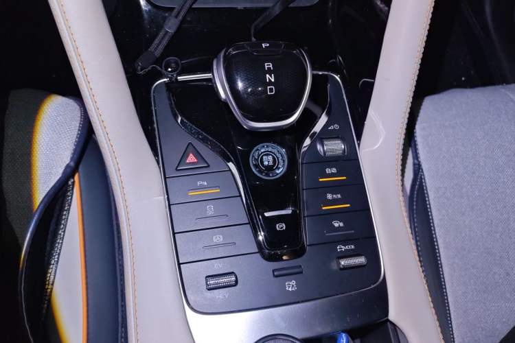 Used BYD Song PLUS New Energy 2021 DM-i 110KM Flagship Model Gear Lever