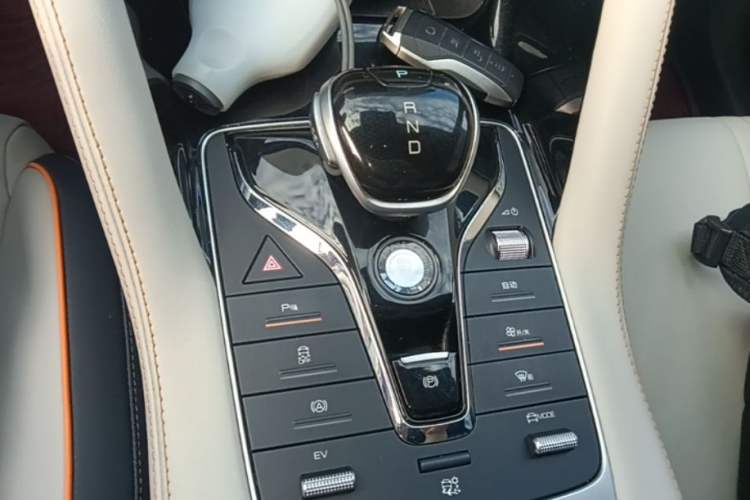 Used BYD Song PLUS New Energy 2021 DM-i 110KM Flagship Model Gear Lever