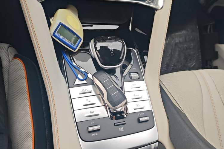 Used BYD Song PLUS New Energy 2021 DM-i 110KM Flagship PLUS Gear Lever